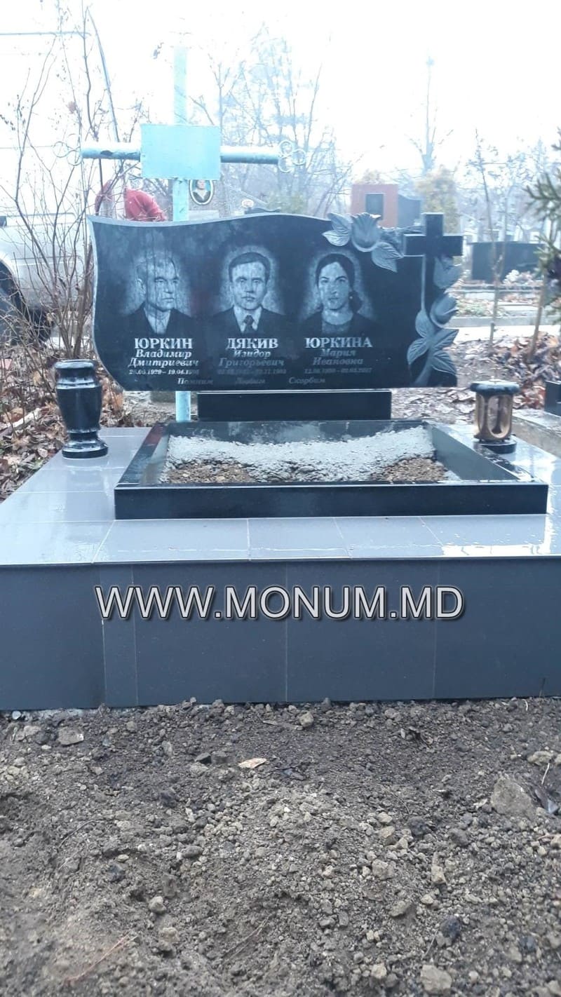 Памятник гранит MD44 130x60x6